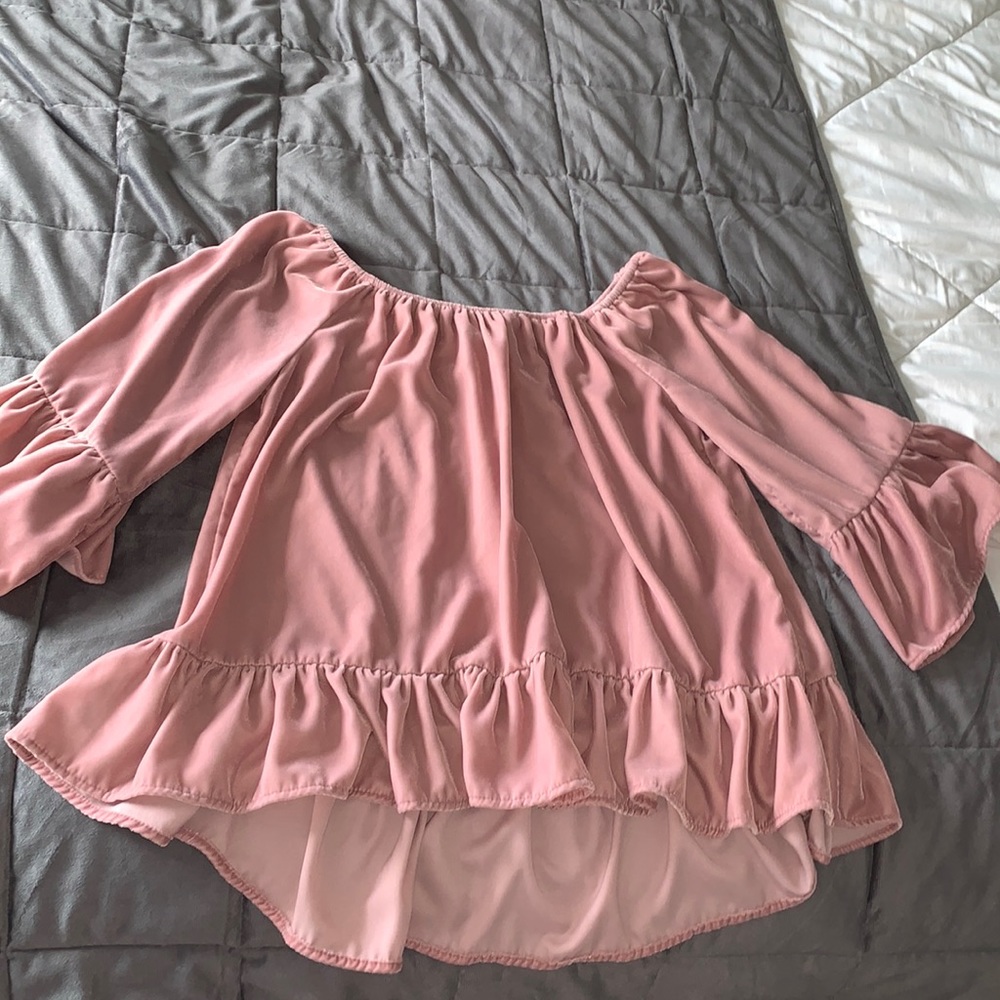 Women’s pink velvet top